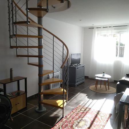 Apartamento la petite briarde Boissy-le-Chatel Exterior foto